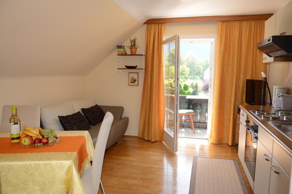 Haus Thon Apartment Bodensdorf Bagian luar foto