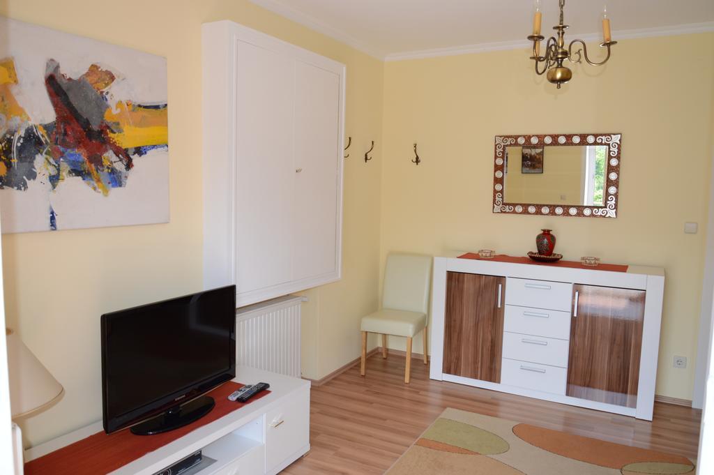 Haus Thon Apartment Bodensdorf Ruang foto