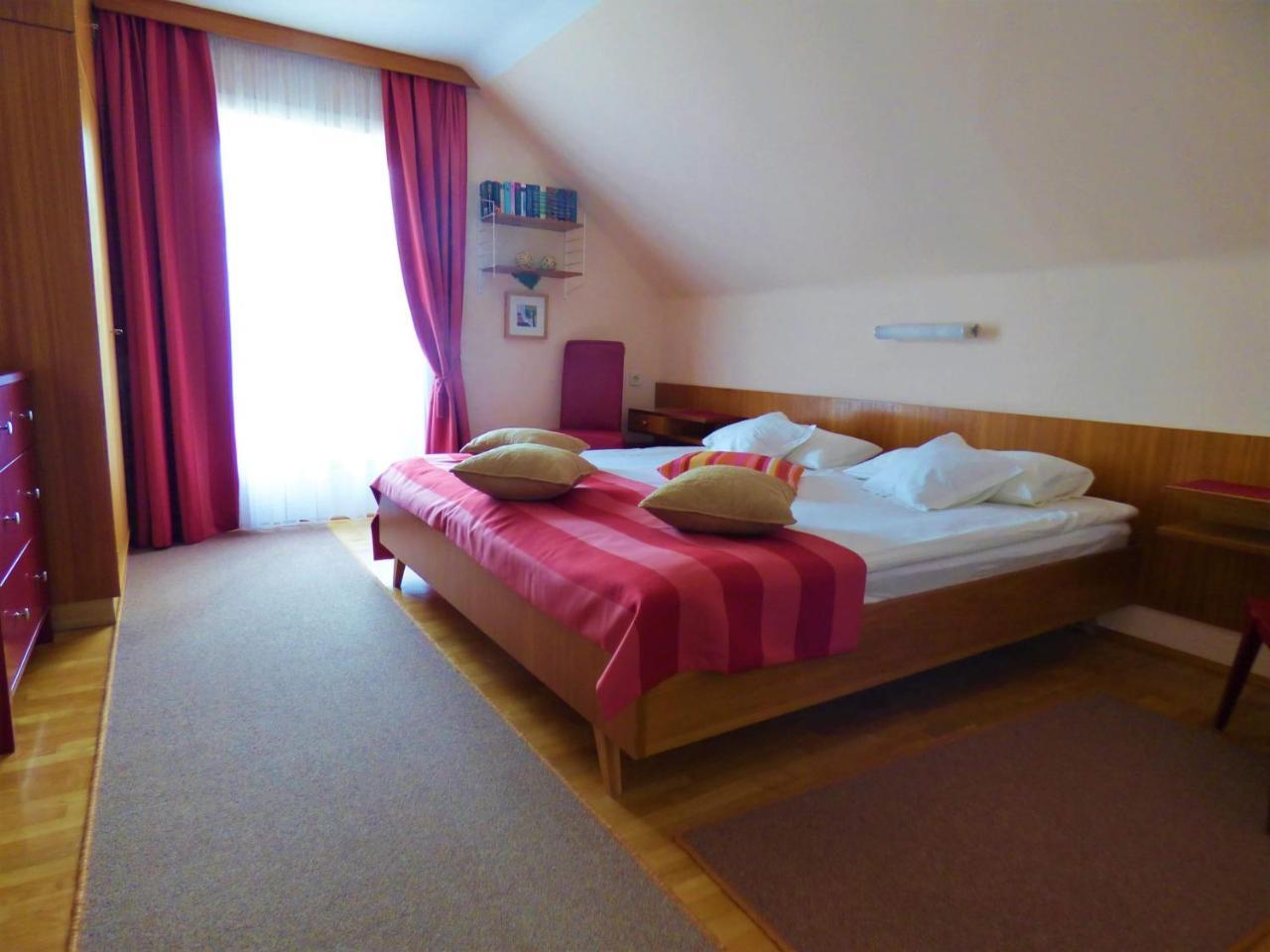 Haus Thon Apartment Bodensdorf Bagian luar foto